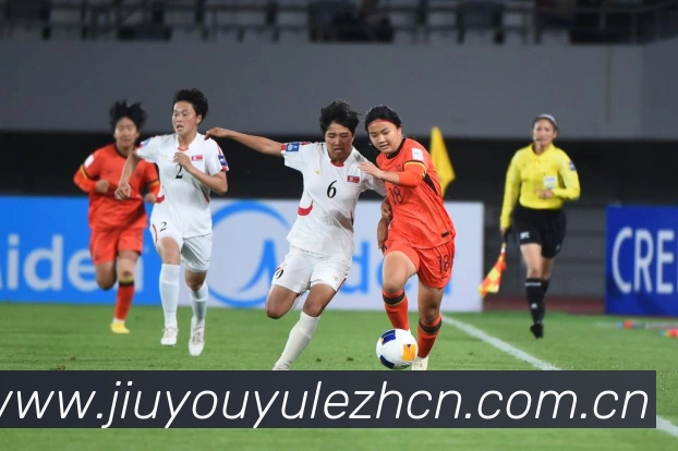 弗拉霍维奇首次亮相拜仁德甲交锋杜尚父亲幕后推动受关注战术观察:最新赛事动态与深度分析 弗拉霍维奇首次亮相拜仁德甲交锋杜尚父亲幕后推动受关注战术观察:最新赛事动态与深度分析